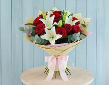 Букет цветов из:  Лилии и Розы в Давыдово