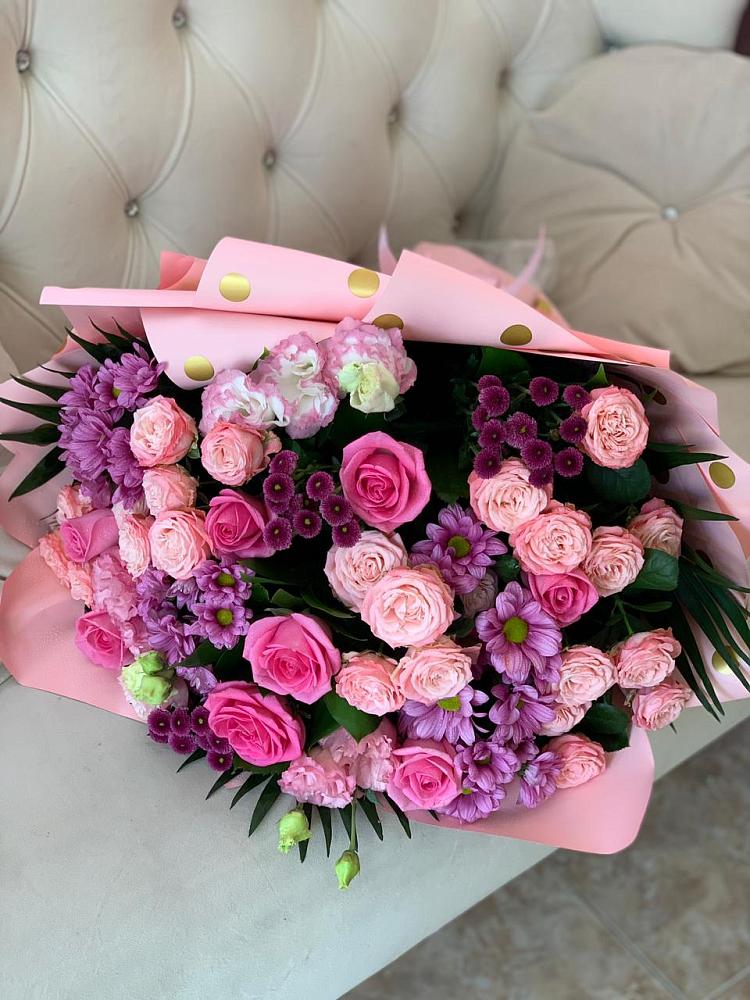 Букет цветов из: Хризантемы, Розы и Лизиантусы в Давыдово