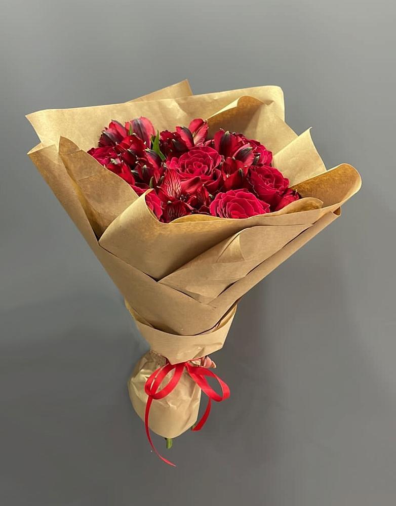 Букет цветов из: Альстромерии и Розы в Давыдово