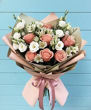 Букет цветов из:  Розы, Альстромерии и Лизиантусы #REPLACE_PRED# Давыдово