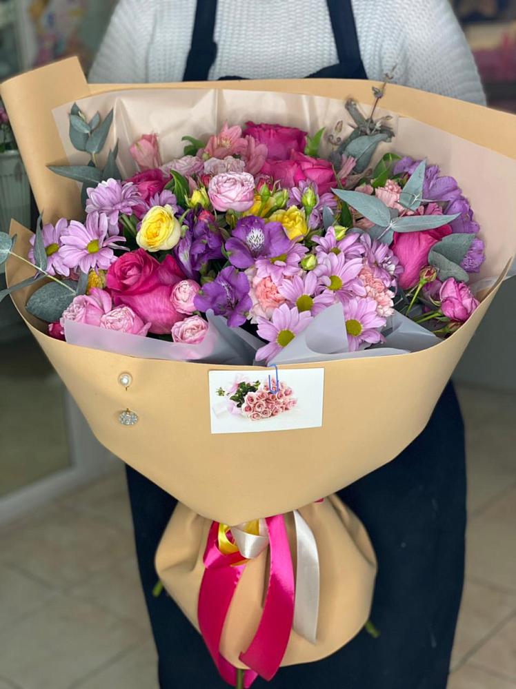 Букет цветов из: Хризантемы, Гвоздики и Альстромерии в Давыдово