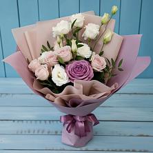 Букет цветов из:  Розы и Лизиантусы в Давыдово