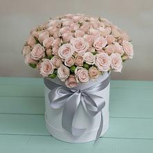 Цветочная композиция из Розы в шляпной коробке в Давыдово