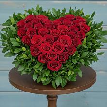 Цветочная композиция из Розы в виде сердца в Давыдово