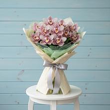 Букет цветов из:  Орхидеи и Розы в Давыдово