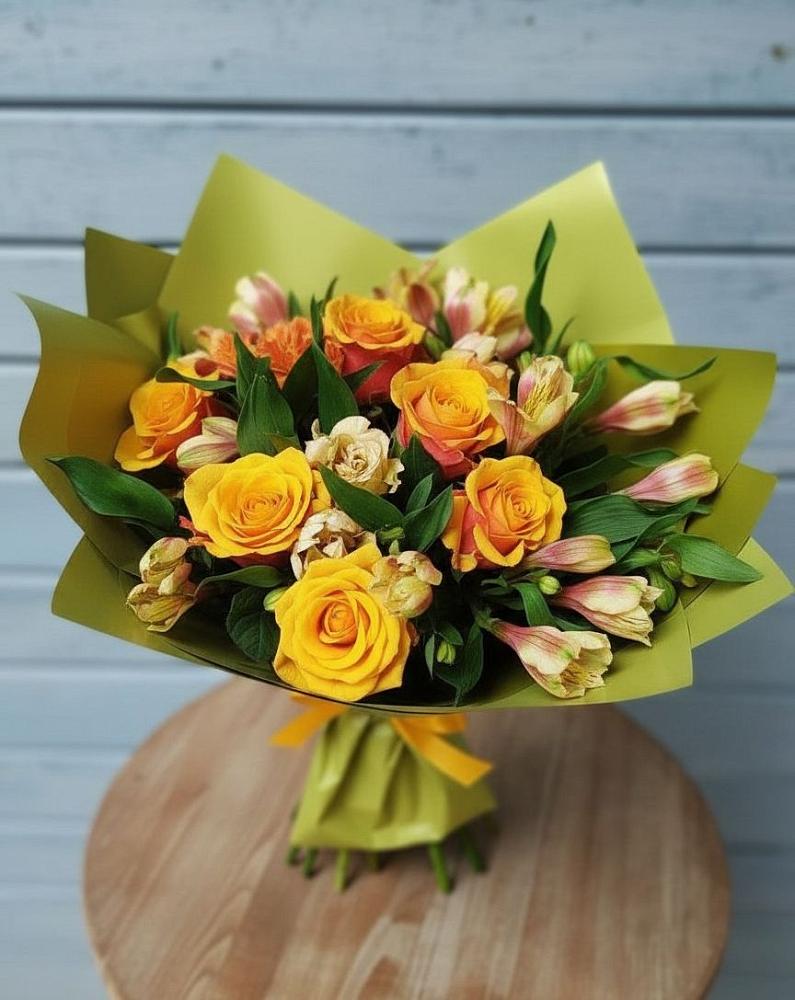Букет цветов из: Альстромерии и Розы в Давыдово