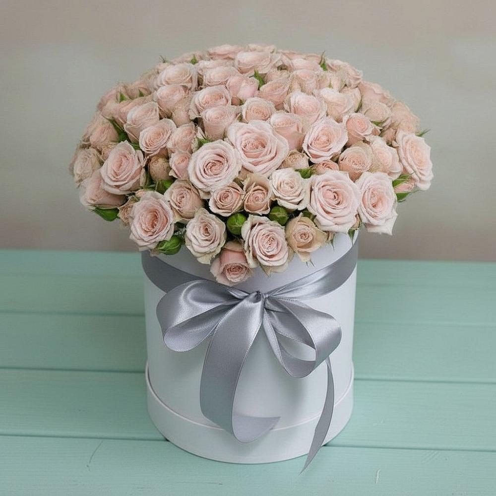 Цветочная композиция из Розы в шляпной коробке в Давыдово